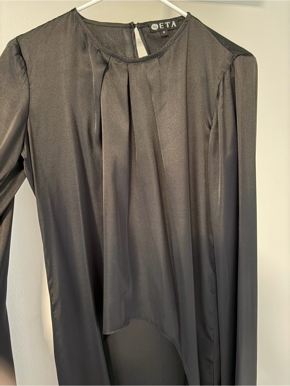 Seta-Satin Black Long-Sleeve Pleated Women's Top